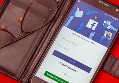 疫情新聞讓你整天都擔心受怕？小心，社群媒體正在放大你的負面情緒！