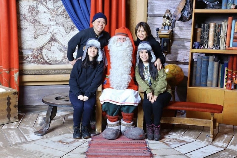 卜學亮和2個女兒感情不錯,一家人也經常到各地旅行留下回憶。