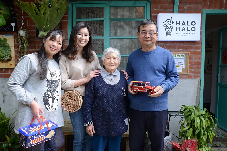 鄒佳晶(左二)與家人們共同經營「Halo-Halo 南洋x餐館x雜貨」,盼能夠將多元文化推廣讓更多人認識。