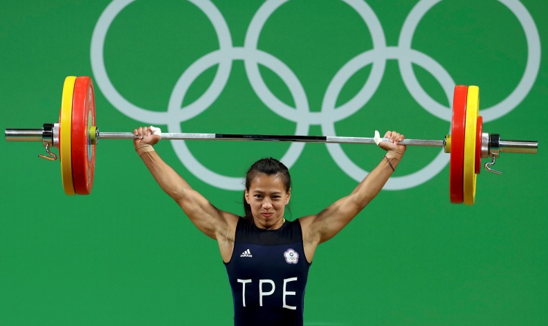 台灣代表隊中奪金牌希望最濃厚的，莫過於舉重選手郭婞淳。達志影像