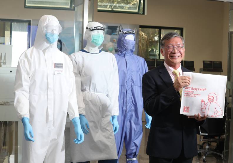 去年，豪紳本業訂單大減四成，陳明聰卻緊急切入防疫產品、發動全員行銷，助營收逆勢創高。蘇義傑攝