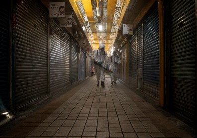 新冠病毒顛覆現有四認知，台灣拉長戰線抵禦最嚴峻疫情。抗疫持久戰正式開打！