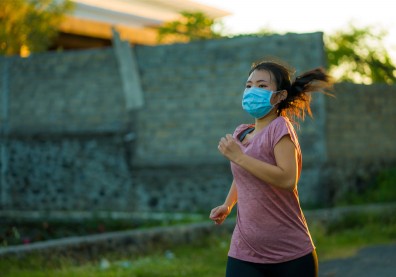 戴口罩運動可以嗎？重症醫師揭潛藏死亡風險