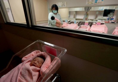 每七對夫妻就有一對不孕，搶救被耽誤的「未來媽媽」