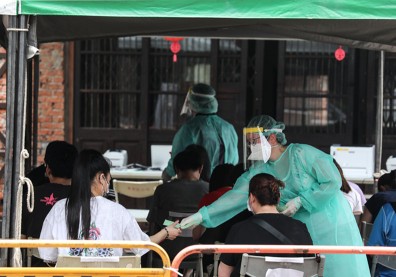 不到一個月病逝逾百人！今本土含校正回歸+347，新增15例死亡