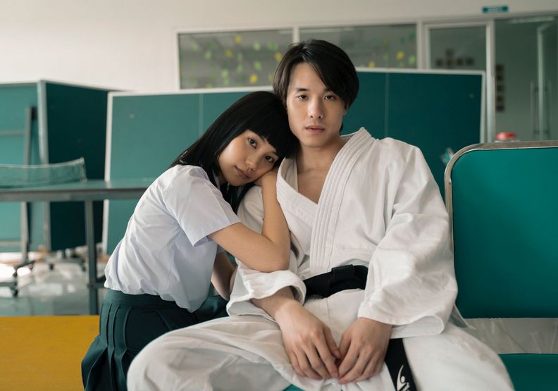 娜諾的角色洞悉整個校園的黑暗