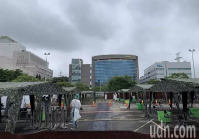 阻斷移工傳播鏈！竹科搭起戰地醫院營帳，預計每日篩檢1000人