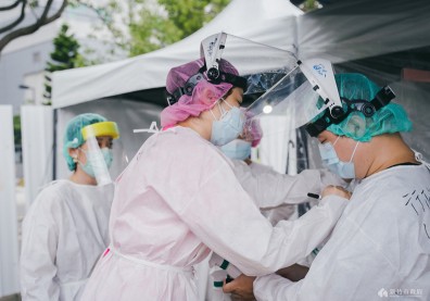 京元電群聚感染外籍移工急停班！5.2萬失聯者恐成防疫黑數