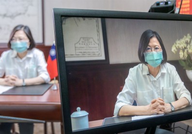 國產疫苗之亂，七問蔡英文總統