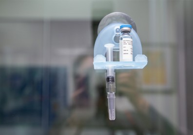 「高端解盲」能服眾？醫師解盤三套疫苗選擇標準