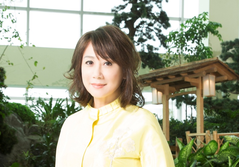 遠東SOGO百貨董事長黃晴雯表示，疫情雖然拉開人際距離，但彼此的關心不會中斷。遠東SOGO百貨提供