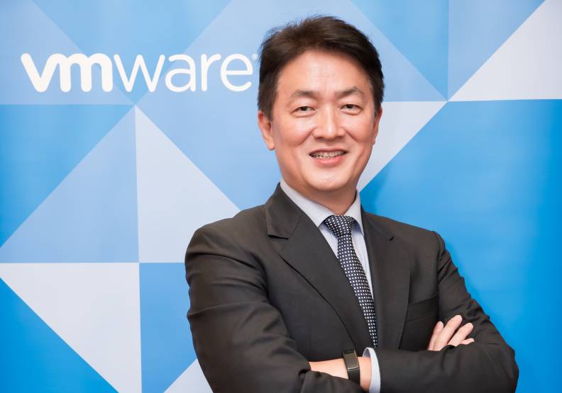 VMware台灣總經理陳學智提醒同仁在疫情下別忘紓解壓力，維持身心健康的平衡。VMware台灣提供