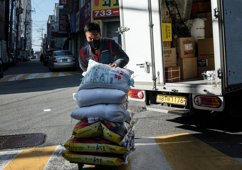 如果有機會遇到物流司機，應給他們一點鼓勵和支持。koreaherald