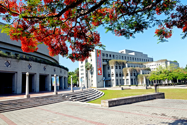 雲科大在多項國際評比肯定都獲得佳績的認可下，持續朝向「以創新教學與產業對接為特色的國際知名大學」願景邁進。