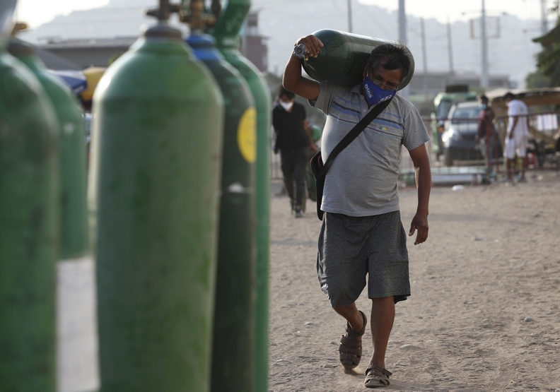 氧氣短缺的問題讓秘魯陷入了嚴重紛亂。AP