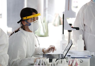 兩週快篩3萬人、零確診！「移工第一大城」桃園如何守住PCB重鎮？