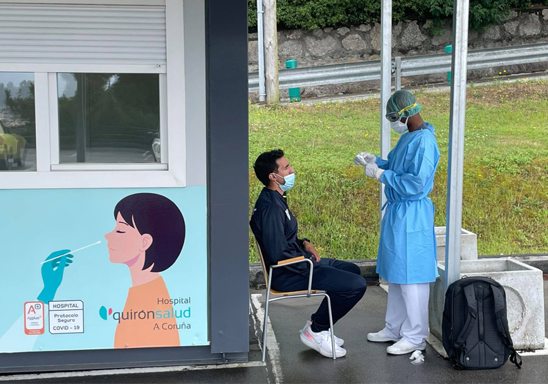 西班牙貨櫃屋快篩站。教練狄懋昌提供