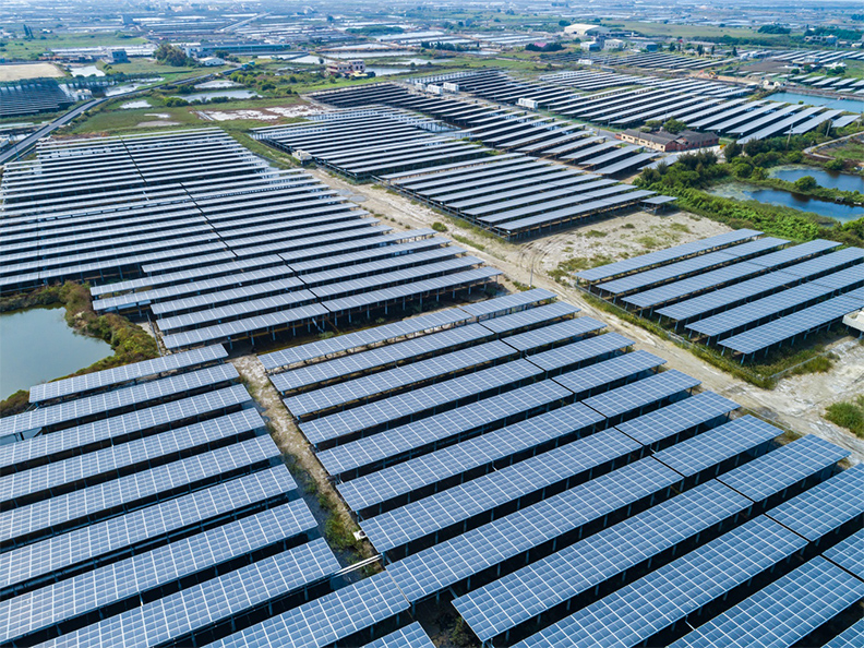 瑞助營造協助永鑫能源興建永宙口湖太陽能光電系統。