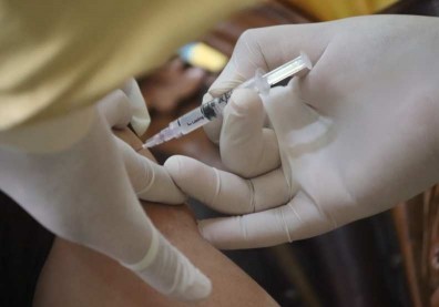 「疫苗混打」利大於弊？國內專家揭AZ，混打莫德納、BNT可行性