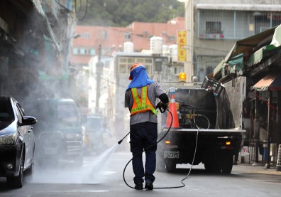 疫情重災區如何讓確診數下降？新北靠兩大防疫團隊逆轉局面