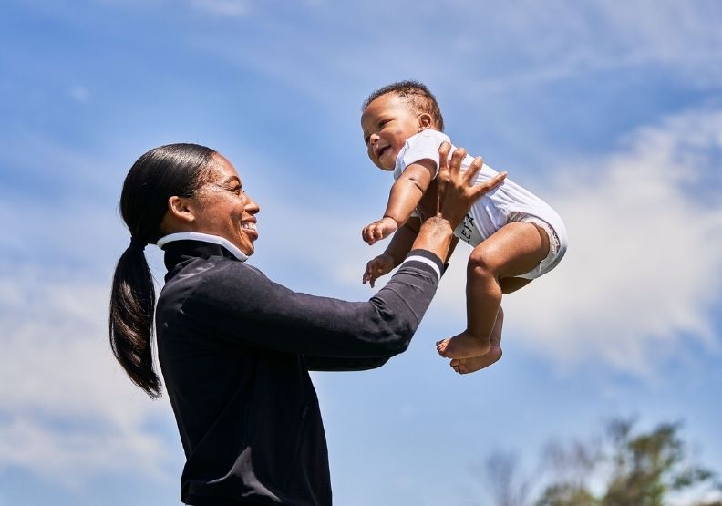 菲立克斯與她的女兒。Allyson Felix推特。