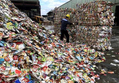 廢紙容器將塞爆台灣？疫情下「這類回收」恐銳減