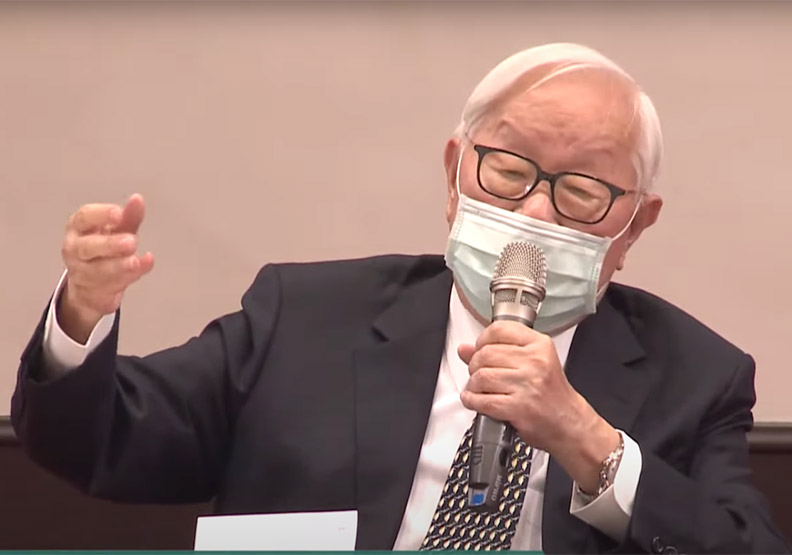 張忠謀出席2021年APEC非正式領袖閉門會議會後記者會。擷取自presidentialoffice