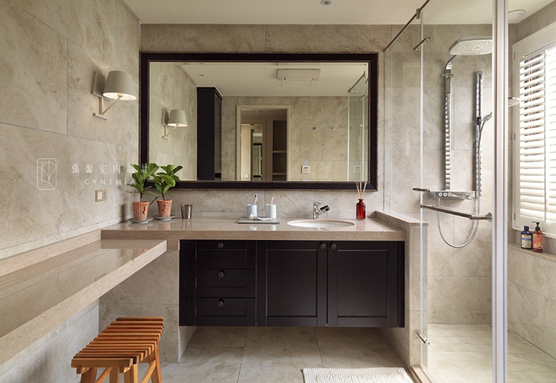 明確的乾濕分離,讓浴室保持乾爽。