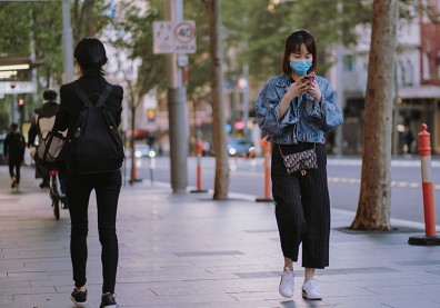 和病毒共存？醫：COVID-19輕症化跡象出現，３年後可望流感化