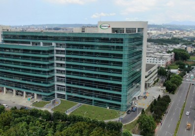 AI飆股美超微，股價日漲36%！創辦人專訪：回台擴廠是關鍵