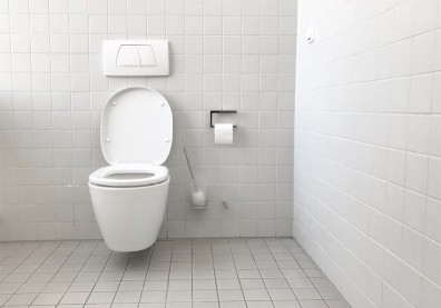 公廁恐成感染源？除了馬桶沖水噴濺，專家曝廁所這2處更要注意