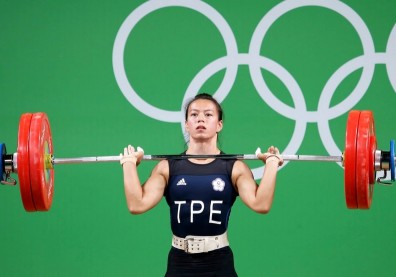 郭婞淳奧運奪金，達成金牌大滿貫！一起見證她璀璨亮麗的舉重生涯
