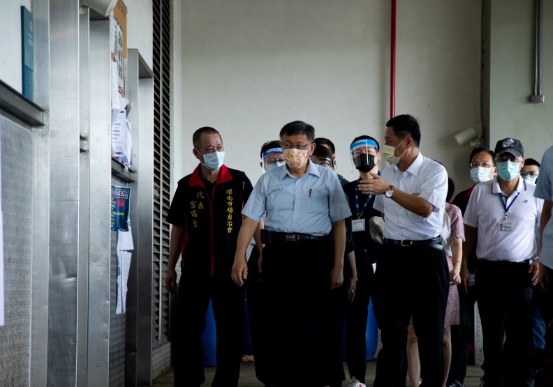 圖／台北市長柯文哲運用科技防疫，透過熱區、冷區不同的模式逐步撈出確診者。池孟諭攝