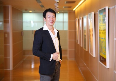 誰害iPhone13忍痛砍單、聖誕老公公被客訴？