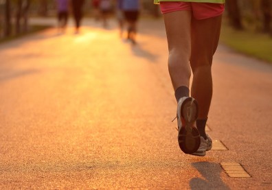 早上運動比較好？研究：晚上運動改善高血脂更有效