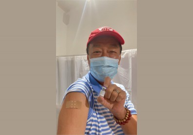 郭董搶貨！首批BNT疫苗可望8月底到，估計在150至200萬劑間