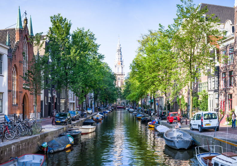 荷蘭提出不少遊客減量措施，取自Unsplash，攝影：Dimitry Anikin。