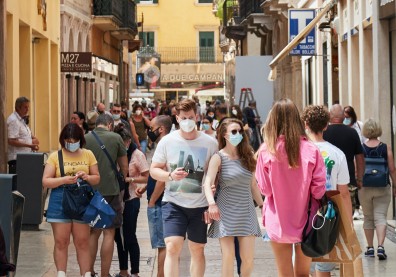 群體免疫恐成神話？疫苗提供重症防護，但難擋Delta病毒變異株