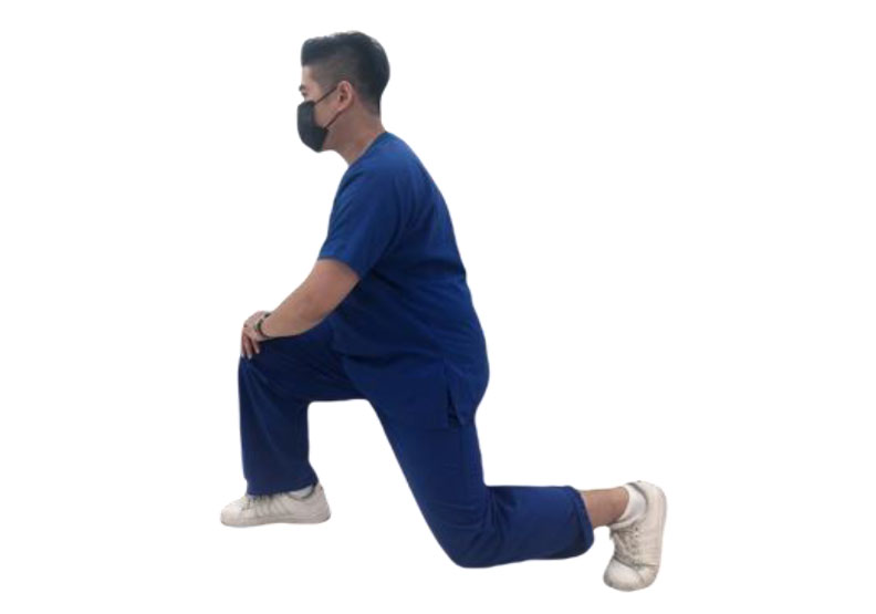 弓箭步伸展髖關節前側肌群。台灣運動醫學學會提供