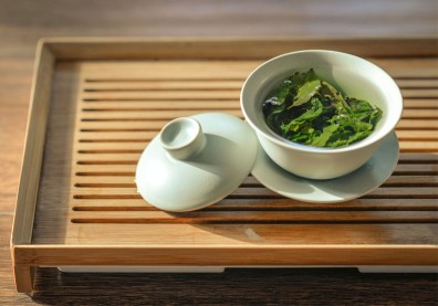 在家吹冷氣運動量少？日本研究：喝綠茶解渴，還能降糖尿病風險