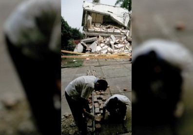 「鏟子超人」不該去花蓮，救災找國軍才對？921當年這麼分工