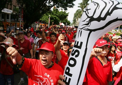 8月民心指數：33.9　政經信心皆降民心持續流失