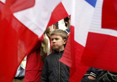 福利吃垮未來，債多人老工作少！歐債爆發後，谷底在哪？