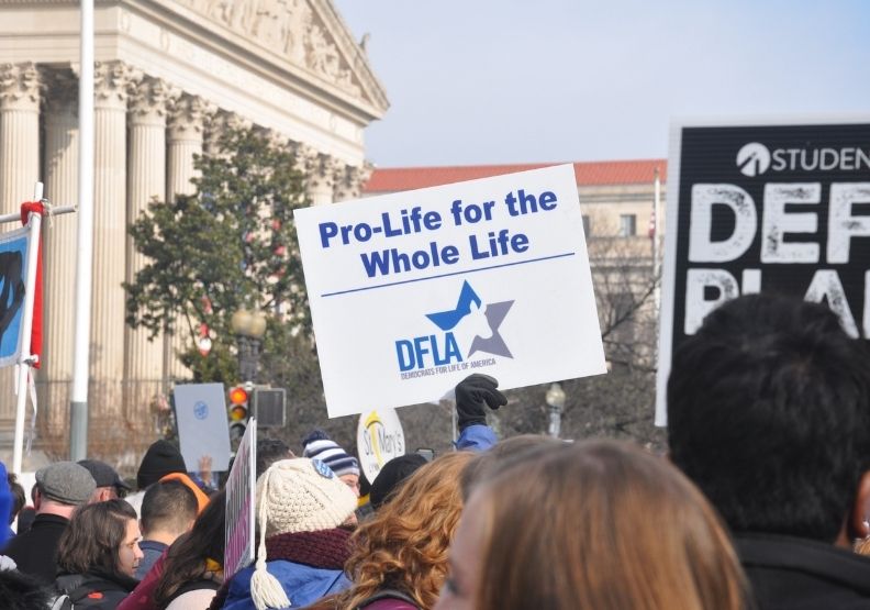 僅情境配圖,取自Photo by Maria Oswalt on Unsplash。