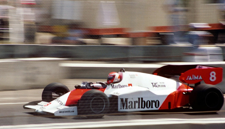 Niki 在1984代表McLaren車隊,拿下年度冠軍。取自創新拿鐵。圖片來源:Wikipedia
