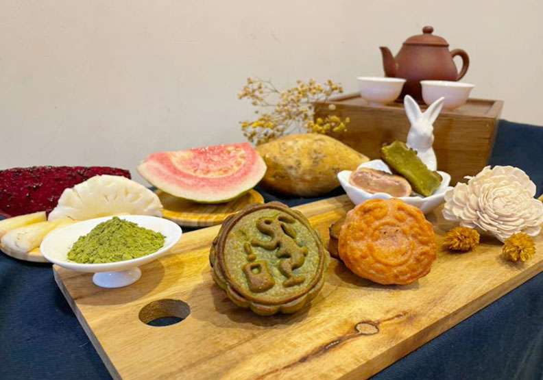 鳳梨、芭樂入菜！營養師推２款居家手作月餅，熱量砍半更輕盈