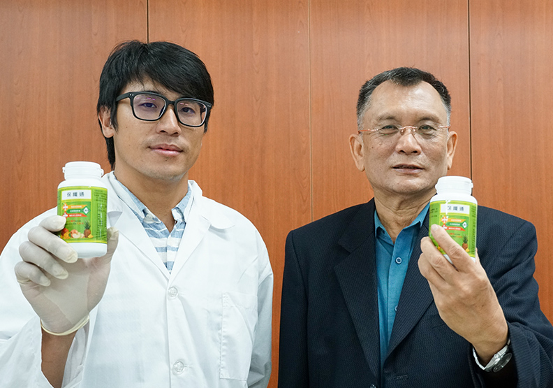 楊季清教授開發「保纖通」為促進新陳代謝，讓腸道更暢通的新創商品。