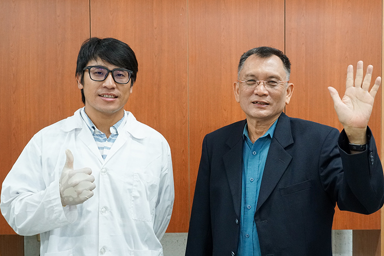 國立屏東科技大學食品科學系的楊季清教授與實驗室學生