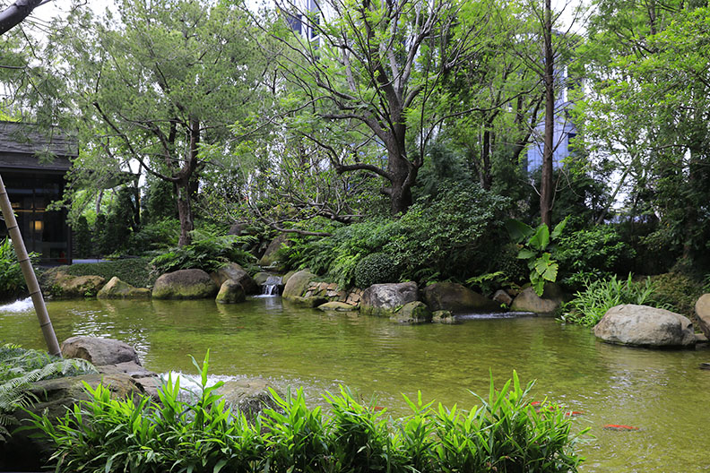 青山清我目，流水靜我耳。住戶可以天天體驗的五感生活。