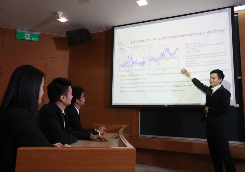 科技改善金融業的效率與便利，也使得財經領域產生大量跨域人才缺口。蘇義傑攝